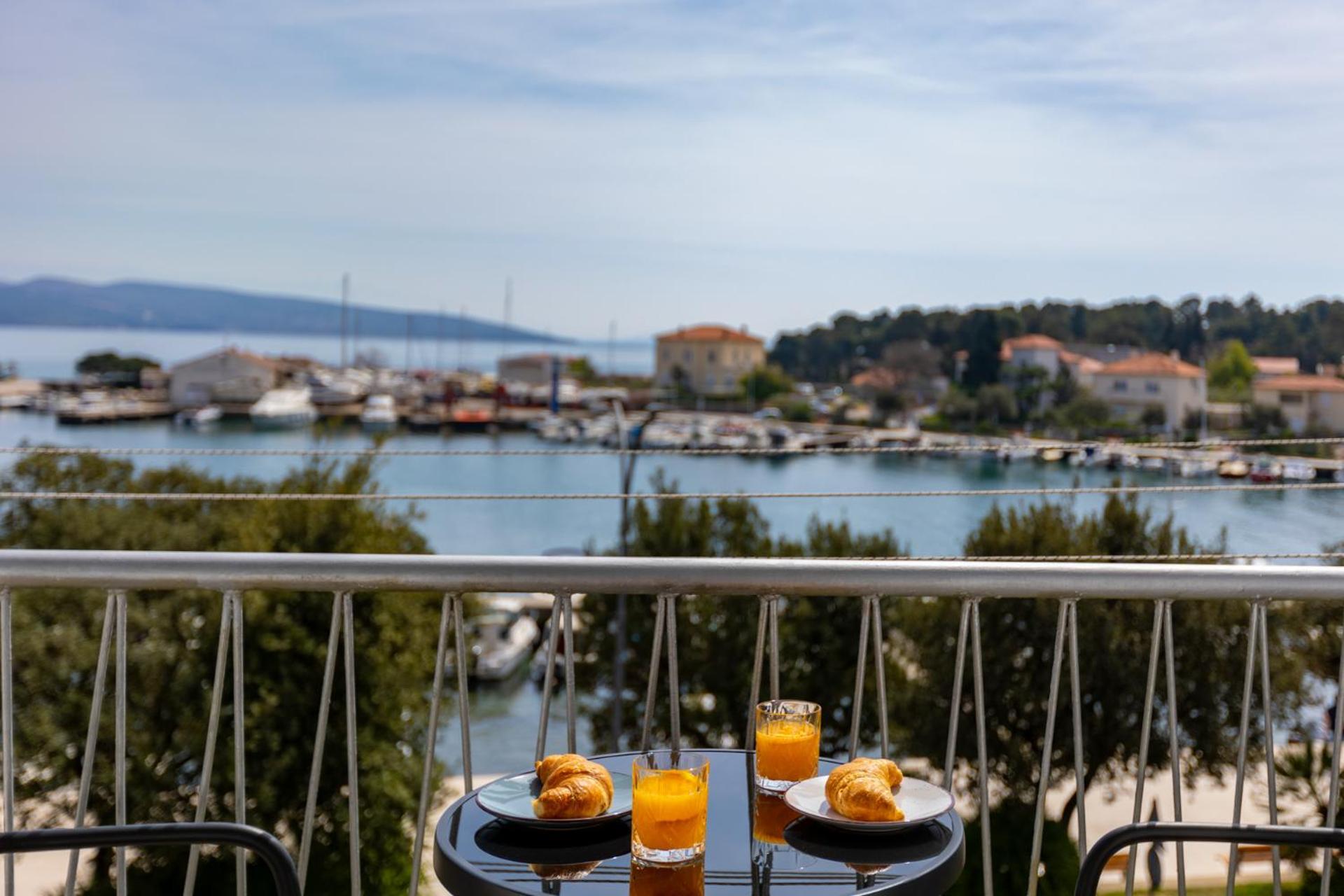 Apartment Marin Krk คิร์ก ภายนอก รูปภาพ